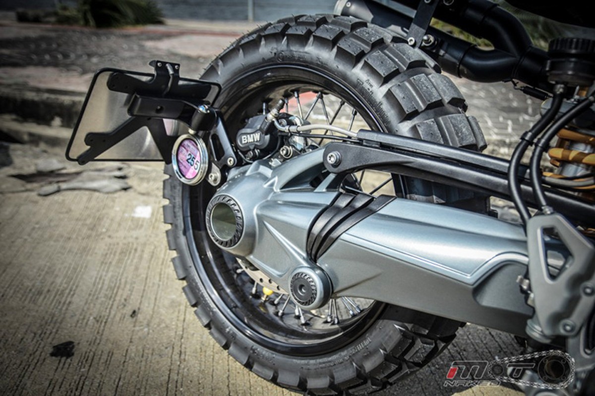 BMW R Nine T phien ban do Tracker 